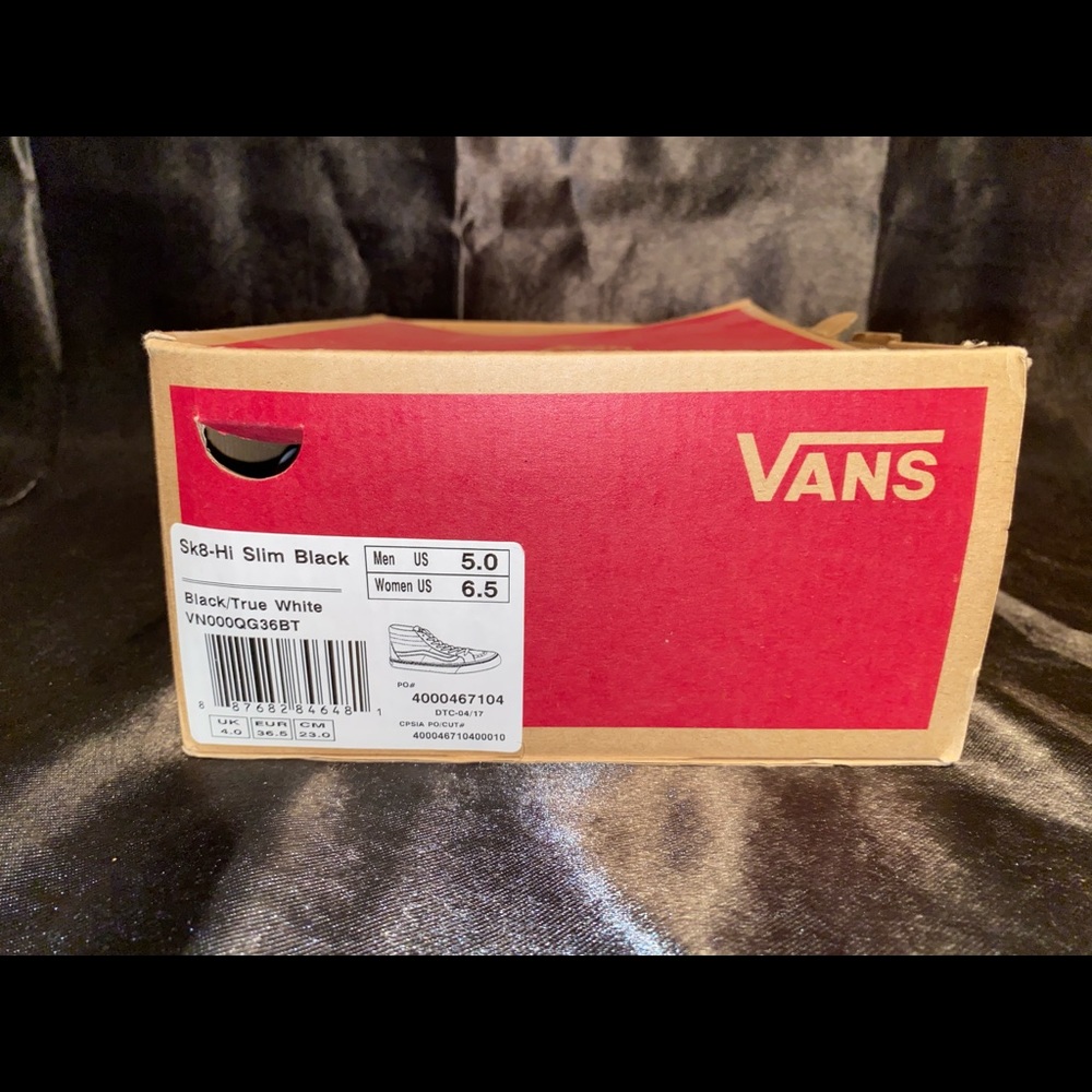 Vans - Picture 2 of 2